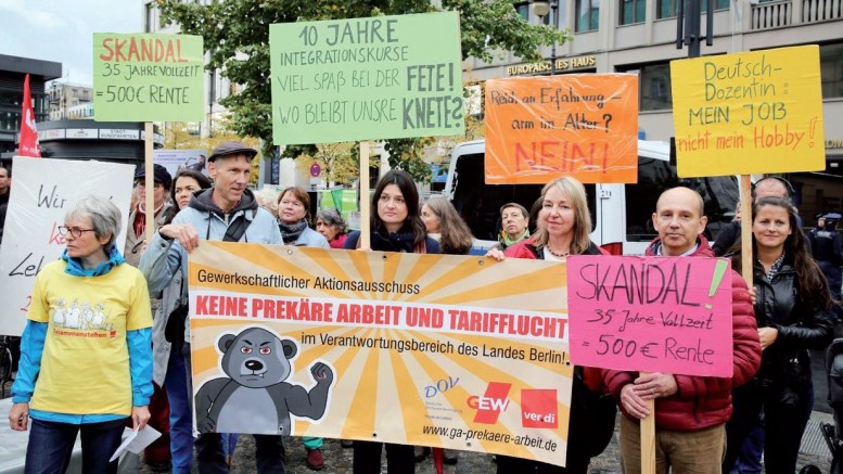 Aktion gegen die Unterbezahlung von Lehrkräften