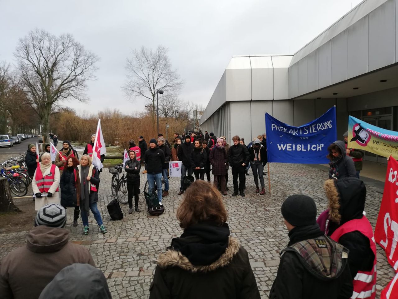 Tarifrunde 2019: Warnstreikauftakt an der FU